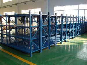 深圳某電子廠(chǎng)輕、中貨架